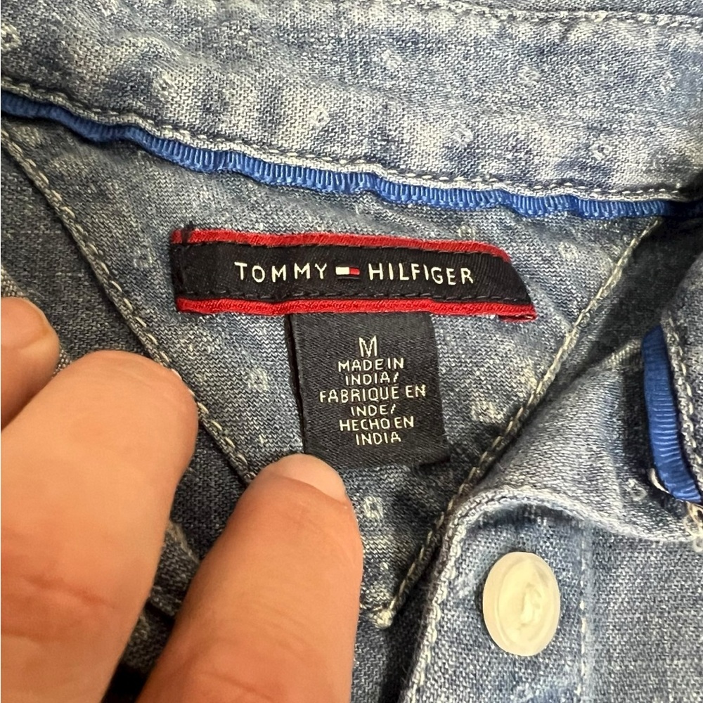 Tommy Hilfiger Denim Button Down Blouse Women's Size Medium - Picture 3 of 5